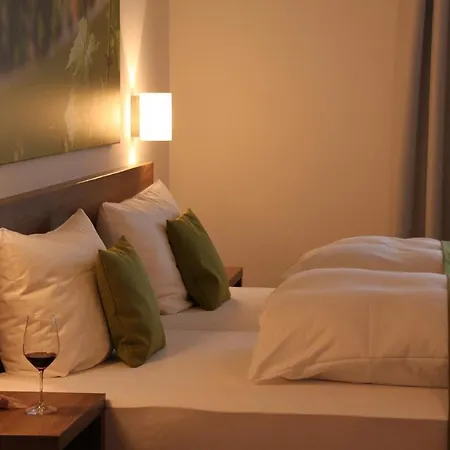 Benz Weingut & Weinhotel